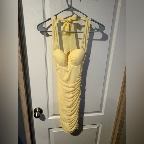 Windsor Dresses & Skirts - Windsor Butter Yellow Backless Halter Dress